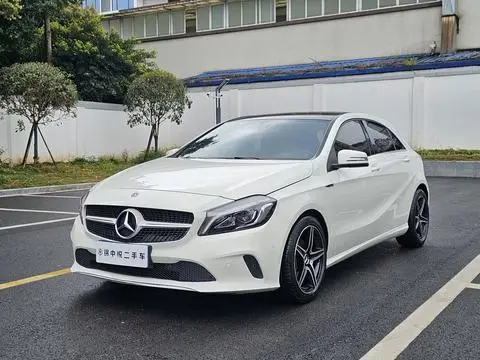 Mercedes-Benz A-Class 2018 — фото 1