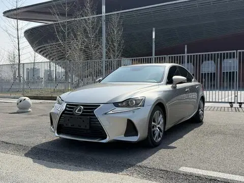 Lexus IS 2017