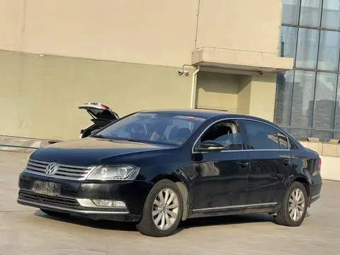 Volkswagen Magotan 2013