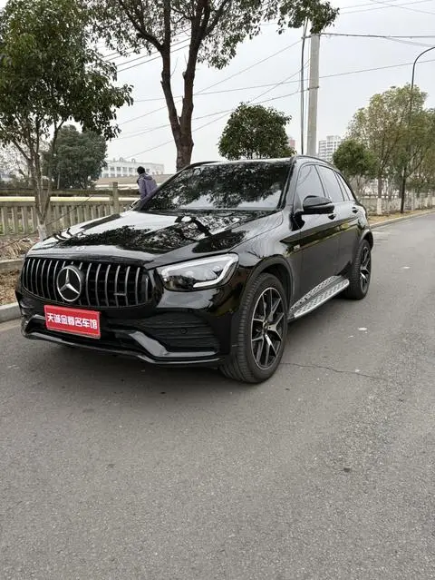 Mercedes-Benz GLC AMG 2022 — фото 1