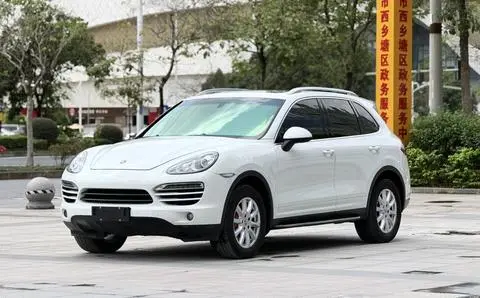 Porsche Cayenne 2011