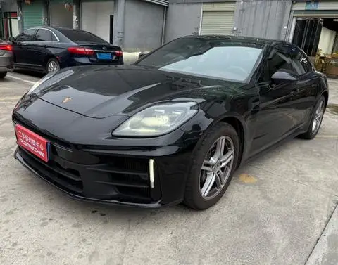 Porsche Panamera 2024