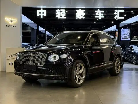 Bentley 添越 2023