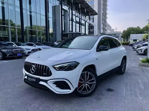 Mercedes-Benz GLA AMG 2024 — фото 1