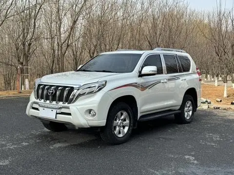 Toyota Prado 2015 — фото 1