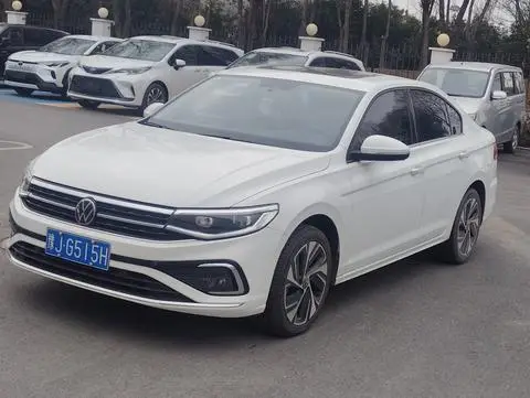 Volkswagen Bora 2024