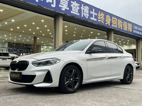 BMW 1 Series 2023 — фото 1