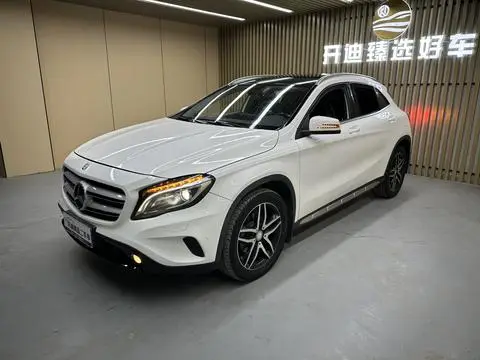 Mercedes-Benz GLA 2016 — фото 1