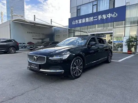 Volvo S90 2025