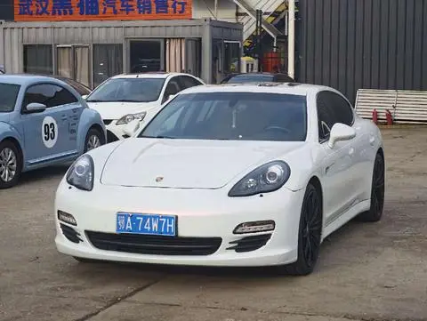 Porsche Panamera 2013
