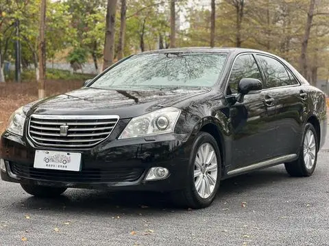 Toyota Crown 2010