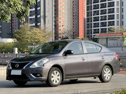 Nissan 阳光 2015