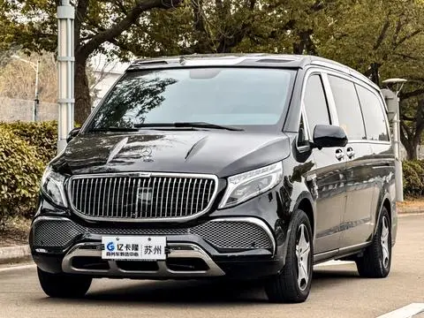Mercedes-Benz 威霆 2023