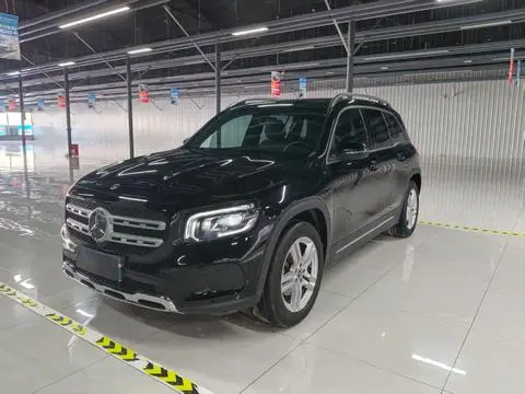Mercedes-Benz GLB 2023
