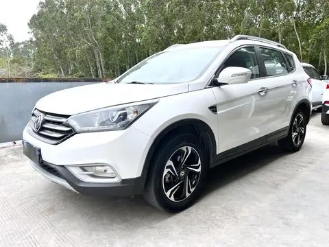Dongfeng AX7 2016