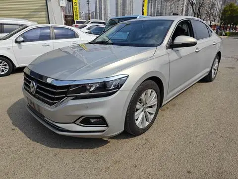 Volkswagen Passat 2019 — фото 1