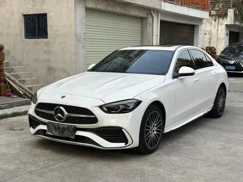 Mercedes-Benz C-Class 2024