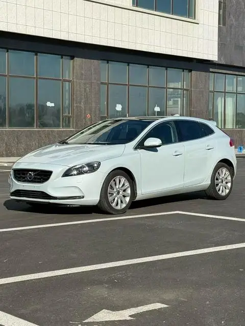 Volvo V40 2016
