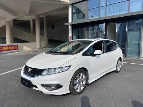 Honda Jade 2016