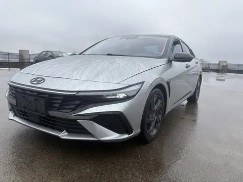 Hyundai Elantra 2023