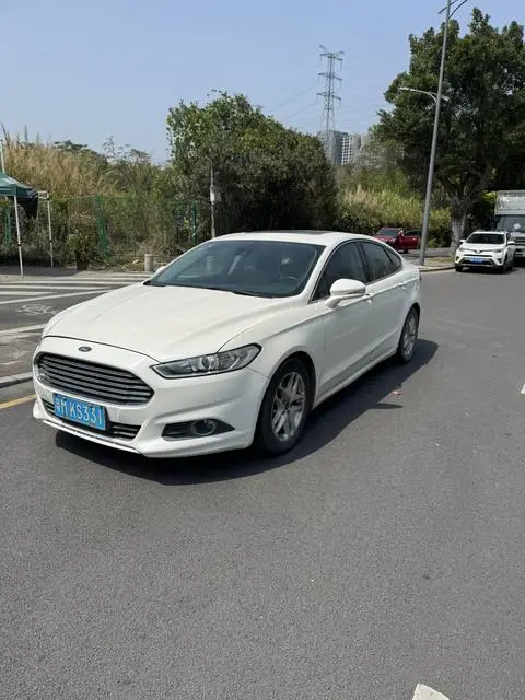 Ford 蒙迪欧 2013