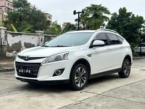 Luxgen 优6 SUV 2019 — фото 1