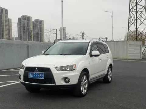 Mitsubishi 欧蓝德 2010