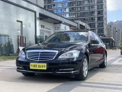 Mercedes-Benz S-Class 2012