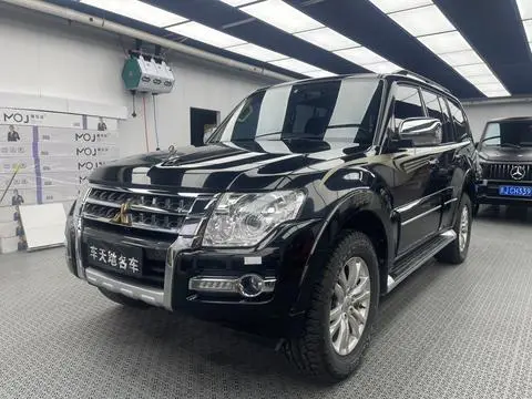 Mitsubishi 帕杰罗 2019