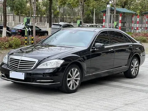 Mercedes-Benz S-Class 2010 — фото 1
