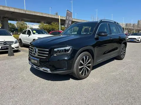 Mercedes-Benz GLB 2025 — фото 1