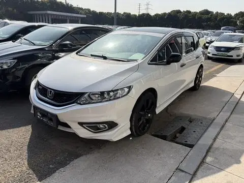 Honda Jade 2016