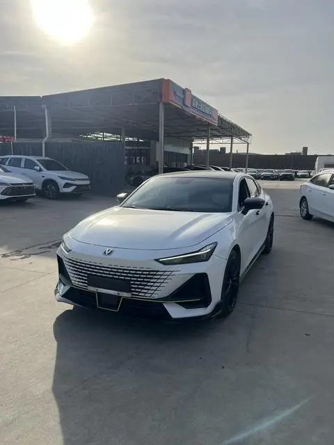Changan UNI-V 2022