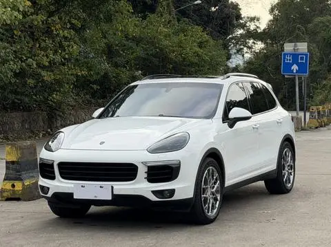 Porsche Cayenne 2015