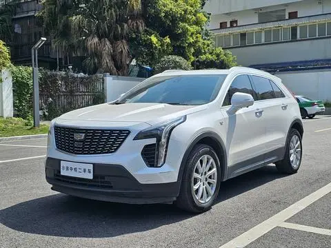 Cadillac XT4 2018 — фото 1