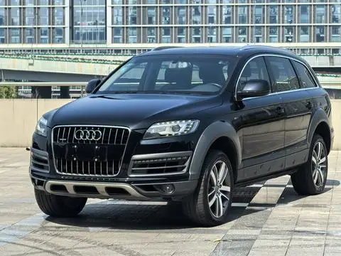 Audi Q7 2015