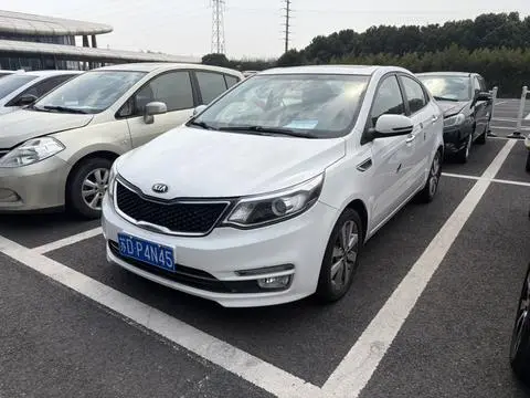 Kia K2 2015 — фото 1