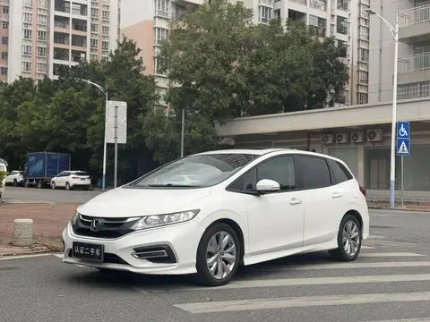 Honda Jade 2017