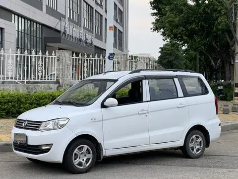 Dongfeng 风光330 2017