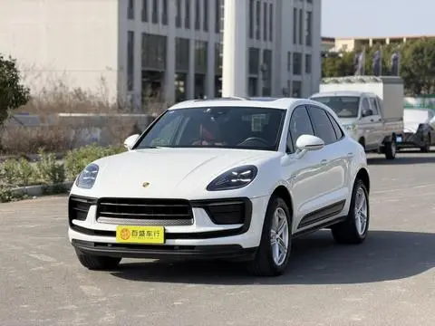 Porsche Macan 2023 — фото 1