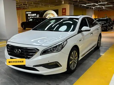 Hyundai 索纳塔九 2015