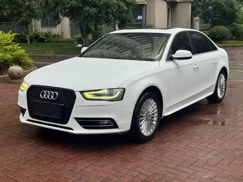 Audi A4L 2015