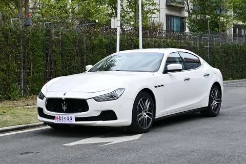Maserati Ghibli 2014 — фото 1