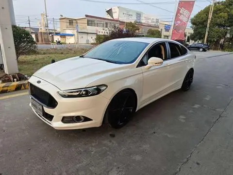 Ford 蒙迪欧 2013