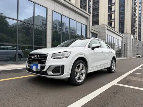 Audi Q2L 2021