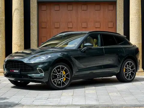 Aston Martin DBX 2020