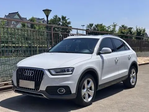 Audi Q3 2015