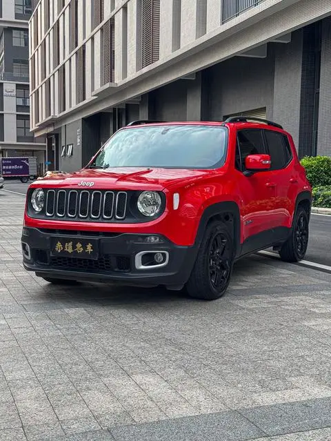 Jeep 自由侠 2018 — фото 1