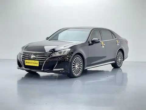 Toyota Crown 2018