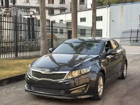 Kia K5 2011